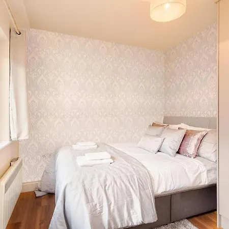 Town Square Townhouse - Location In