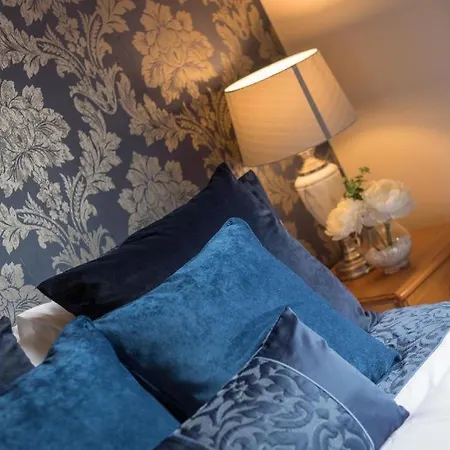 Town Square Townhouse - Location In Galway