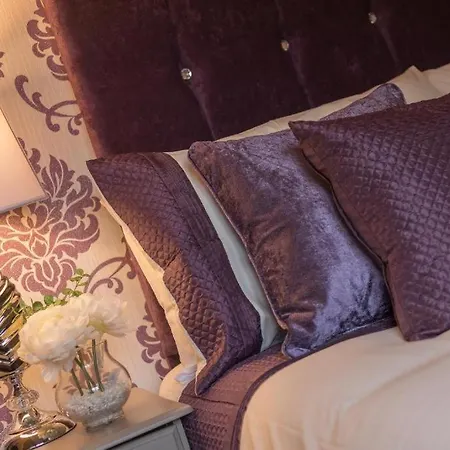 Town Square Townhouse - Location In Apartment Galway